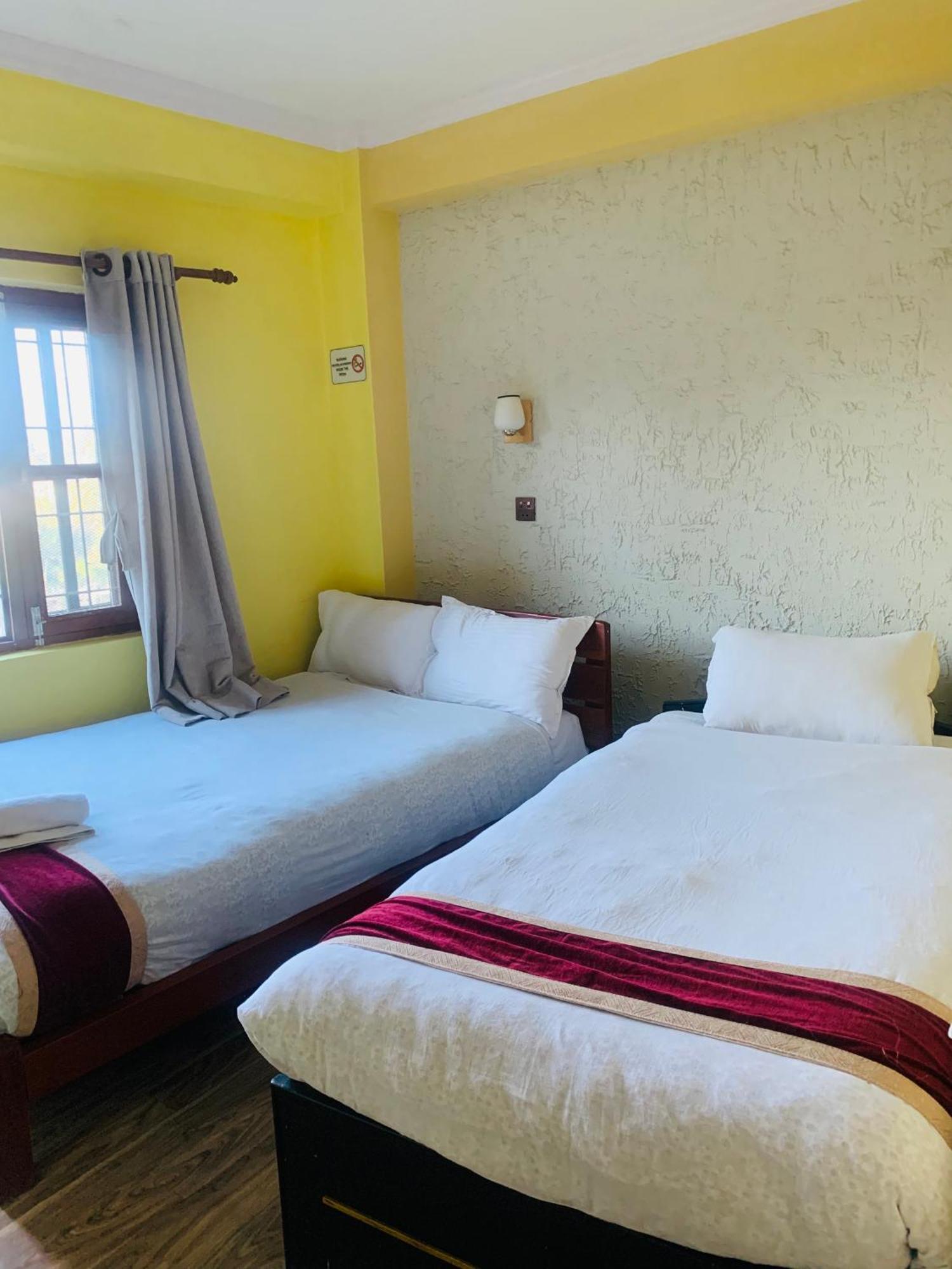 Bandipur Samira Homestay & Mountain View Restaurant Exteriör bild